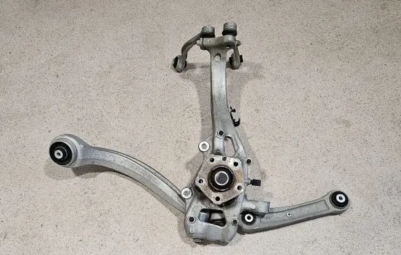 Audi Q7 4M Front wheel hub spindle knuckle 4M0407242J 4M0407156E