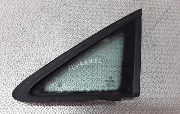 Volkswagen Touran I Front triangle window/glass 