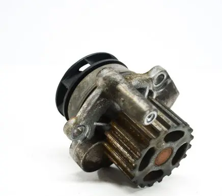 Volkswagen PASSAT B6 Water pump 038121019D