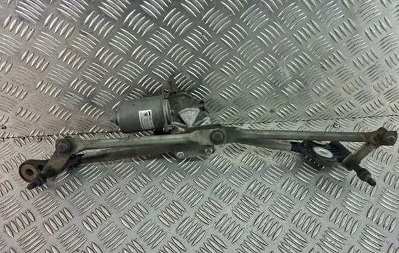BMW X5 E70 Front wiper linkage and motor 7200536