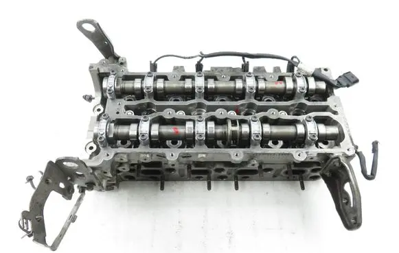Mercedes-Benz Sprinter W906 Engine head 651016