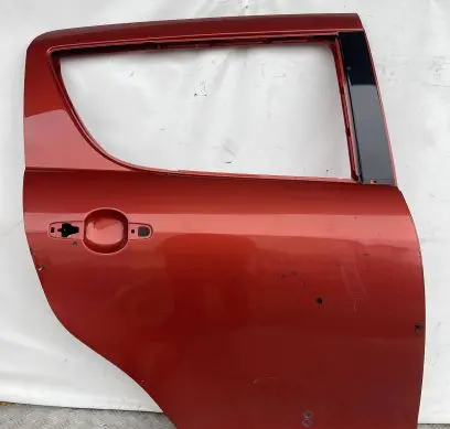 Suzuki Swift II Rear door