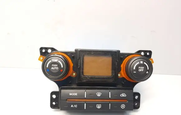KIA Carens II Climate control unit 972501D750WK K1968