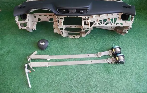 Nissan X-Trail T32 Dashboard 