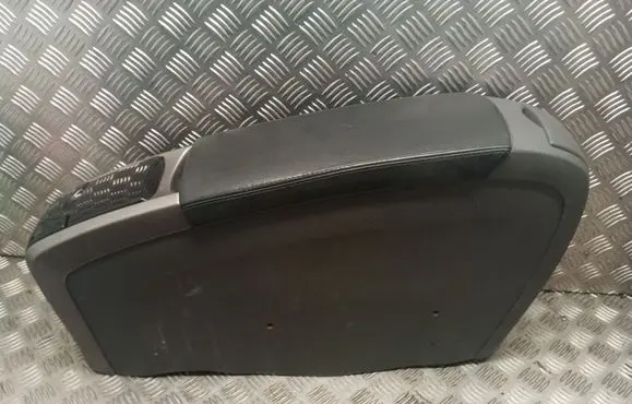 Toyota Prius (XW20) Armrest 5890147040