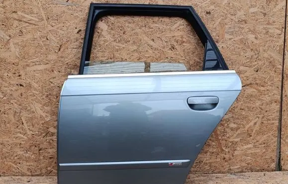 Rear door
