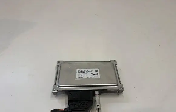 Porsche Taycan 9J1 Camera control unit module 4K4907107