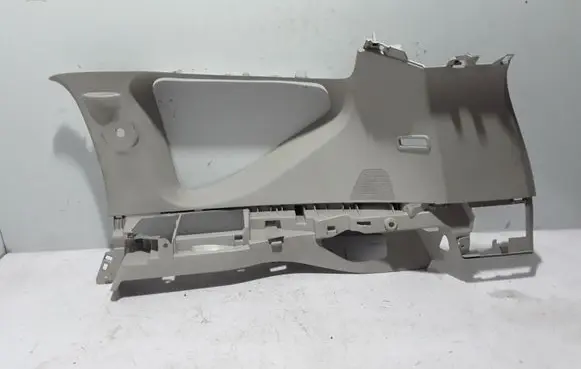 Renault Espace V (RFC) Tailgate/trunk side cover trim 