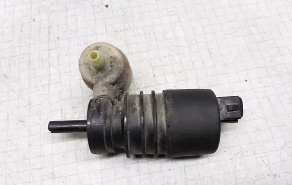 Opel Astra G Windscreen/windshield washer pump