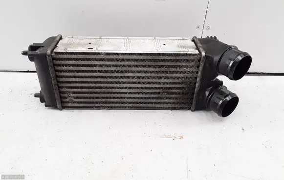 Peugeot RCZ Intercooler radiator 992542D