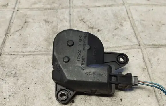 Chrysler Pacifica Air flap motor/actuator 04885465AAC 58024E