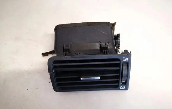 Toyota Corolla E120 E130 Dash center air vent grill