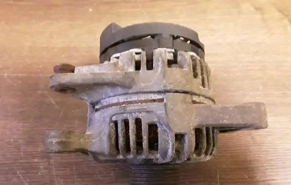 Toyota Corolla E120 E130 Generator/alternator 0124315024 270600D030B