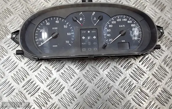 Renault Scenic RX Speedometer (instrument cluster) p8200071811
