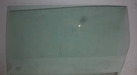 Rear door window glass