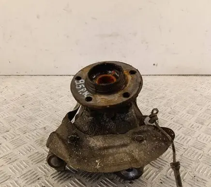 BMW 3 GT F34 Front wheel hub 