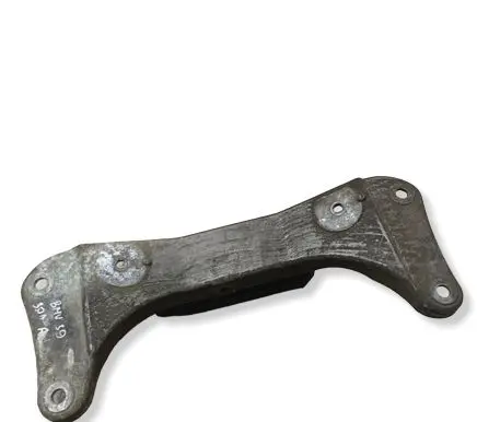 BMW 5 E39 Engine mounting bracket A1093668 A1094104