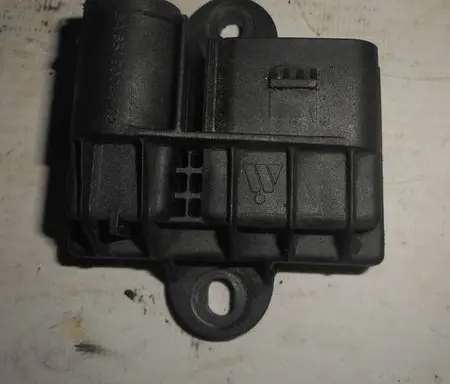 Mercedes-Benz Sprinter W906 Glow plug pre-heat relay A6519003802