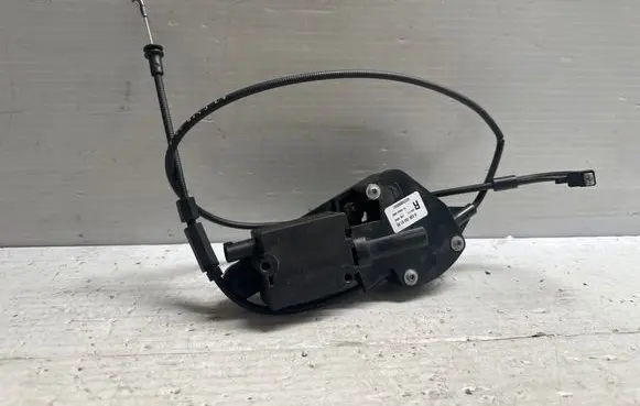 Mercedes-Benz Vito Viano W639 Sliding door motor A6397330135 A2C53098041