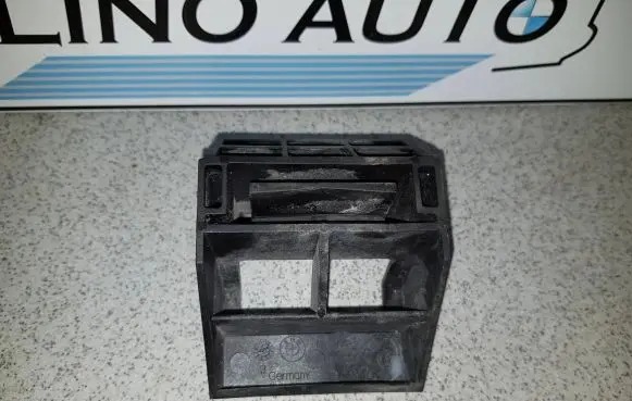 BMW 5 E60 E61 Radiator mount bracket 17117542517