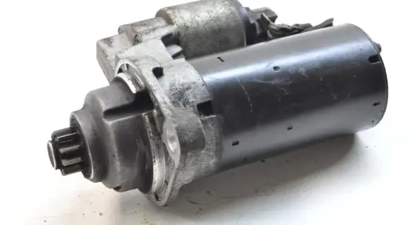 Audi R8 42 Starter motor 02Z911023L