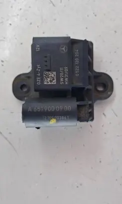 Mercedes-Benz C W204 Glow plug pre-heat relay A6519000900