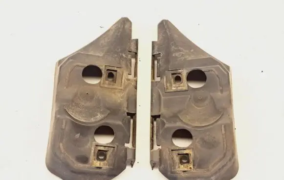 Volvo V50 Front bumper mounting bracket 30655875 30655874