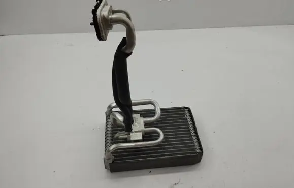 Hyundai Santa Fe A/C cooling radiator (condenser)