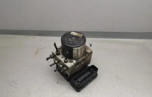 Chrysler Voyager ABS Pump P04721601AH 25092843943