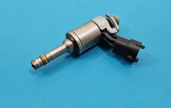 Maserati Quattroporte Fuel injector 0261500427 IMPRK1535498