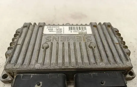 Peugeot 307 Gearbox control unit/module S118047529B 9649117680 8200031512