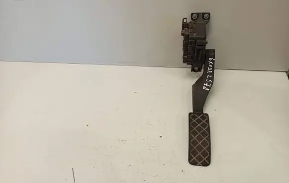Skoda Octavia Mk1 (1U) Accelerator throttle pedal 1J1721503H 6PV007770