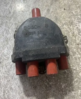 Audi 80 90 B3 Spark distributor cap 1235522385
