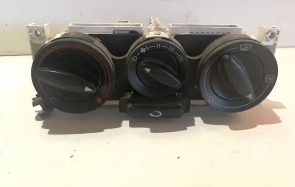 Audi A4 S4 B5 8D Climate control unit 8L0819045A
