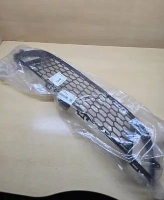 BMW 2 F22 F23 Front bumper lower grill 8055434