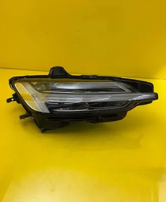 Volvo S60 Headlight/headlamp 32338022