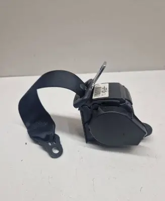 BMW 4 F32 F33 Rear seatbelt S3724330903