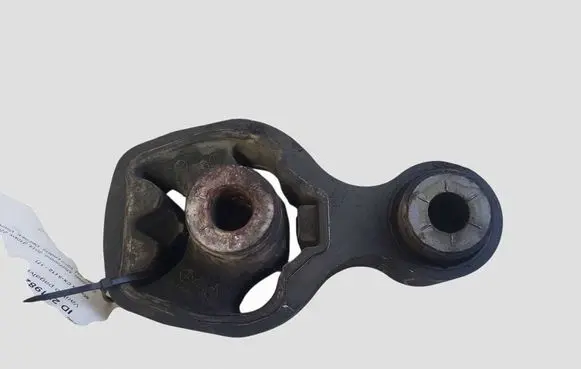 Mazda CX-5 Engine mount bracket KD62 KD45