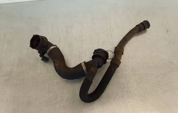 Land Rover Evoque I Engine coolant pipe/hose GJ328286BB