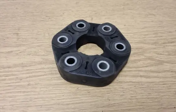 BMW 1 E81 E87 Rear prop shaft donut coupling/joint 7511454