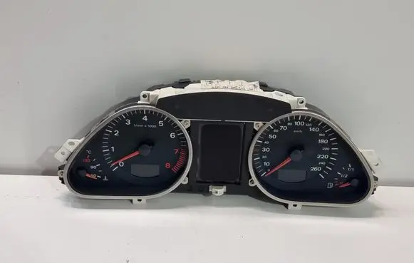 Audi A6 S6 C6 4F Speedometer (instrument cluster) 4F0920900K