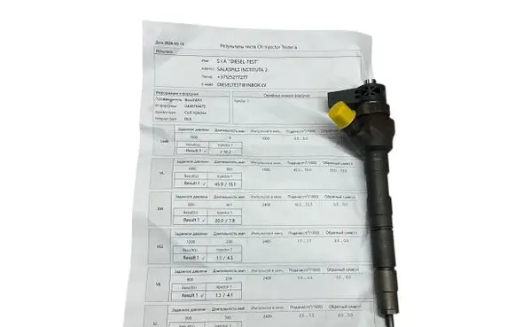 Volkswagen Golf VII Fuel injector 0445110475 04L130277277E