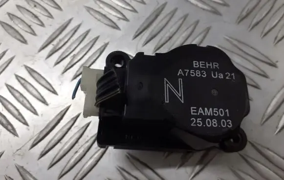 Peugeot 307 Central body control module A7583EAM501