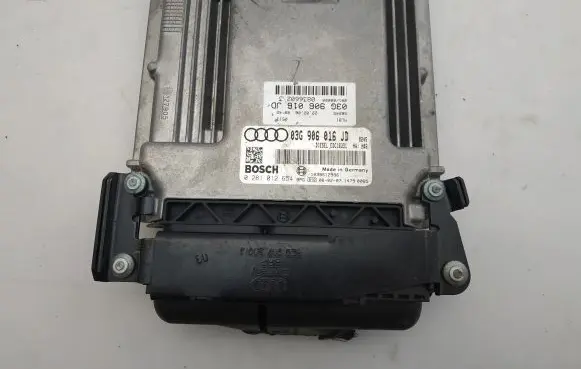Audi A4 S4 B8 8K Engine control unit/module 03G906016JD 0281012654