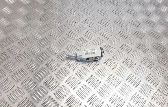 Air conditioning (A/C) expansion valve