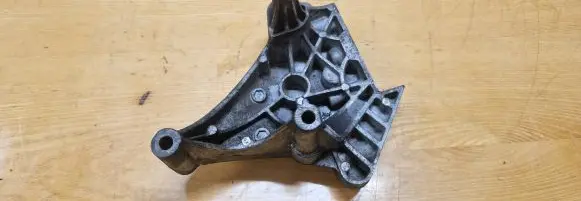 Volkswagen Caddy Engine mounting bracket 03G199207G 550KTS112