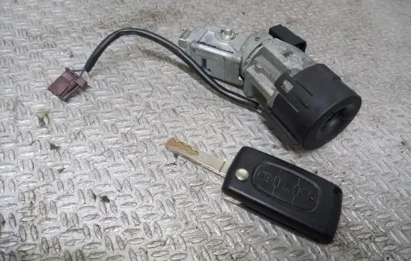 Citroen C4 I Ignition lock 9649781080
