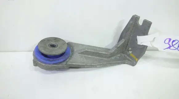 Toyota Proace Radiator mount bracket 9803778880
