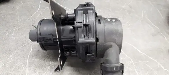 BMW 7 G11 G12 Secondary air pump 72216643