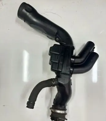 Intake resonator